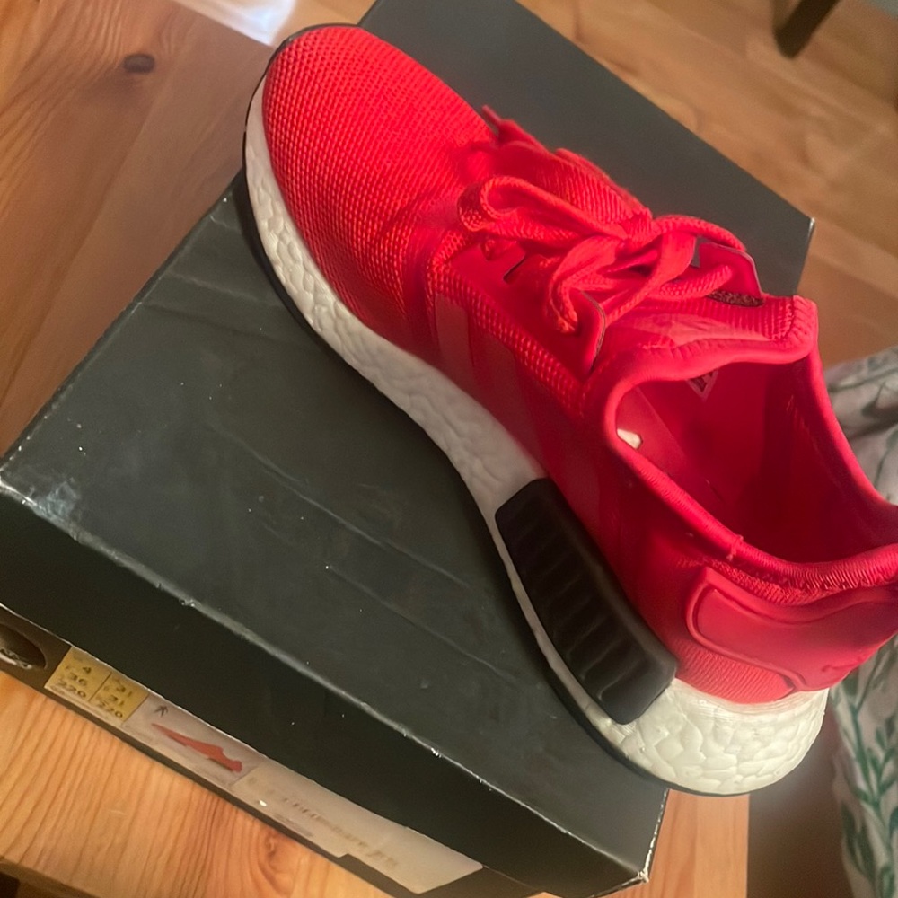 ADIDAS NMD R1 - Picture 1 of 4